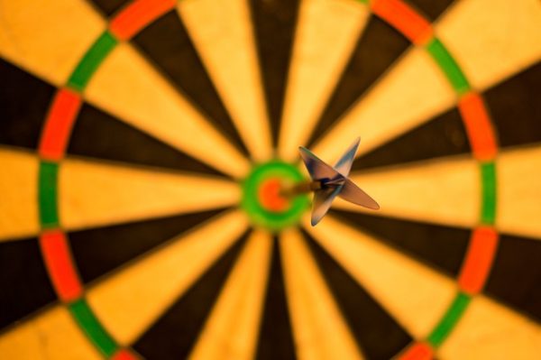 bulls-eye-1044725_640-600×399